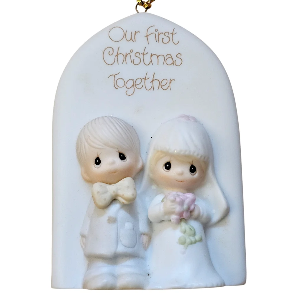 Precious Moments™ 1982 "Our First Christmas Together" Ornament #E-2385 - Picture 3 of 12